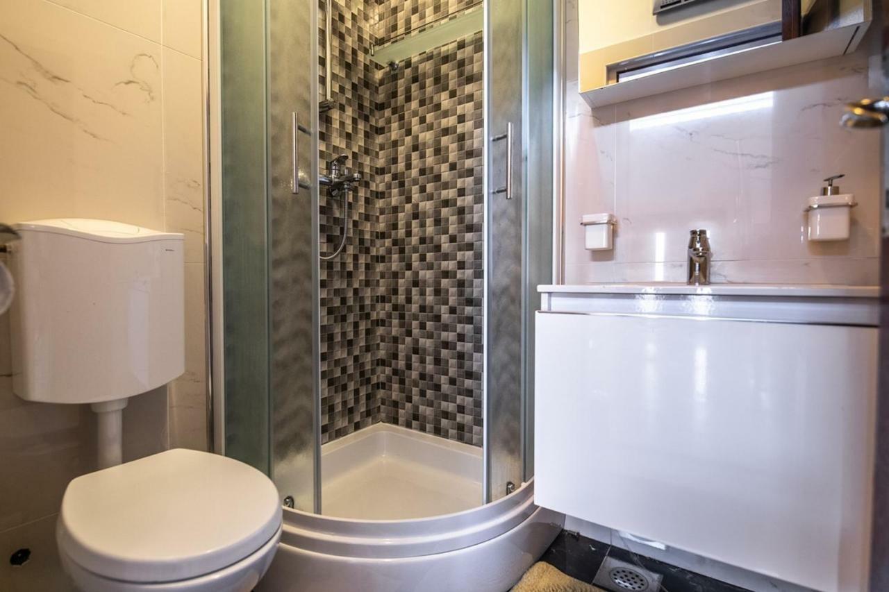 Cave Romane Apartment With Private Pool And Sea View Vinkuran Exterior foto