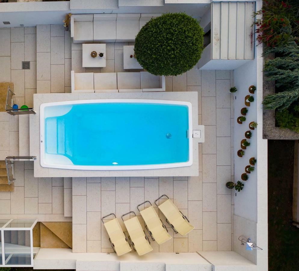 Cave Romane Apartment With Private Pool And Sea View Vinkuran Exterior foto